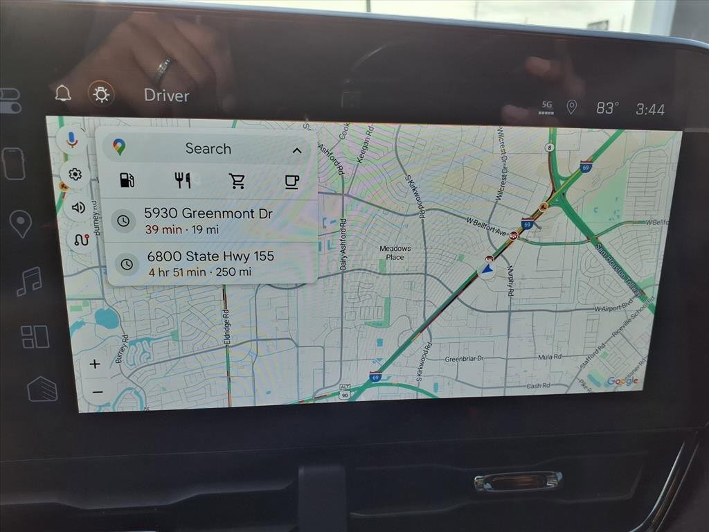 Used 2025 Chevrolet Equinox RS w/ Safety and Technology Package image 4