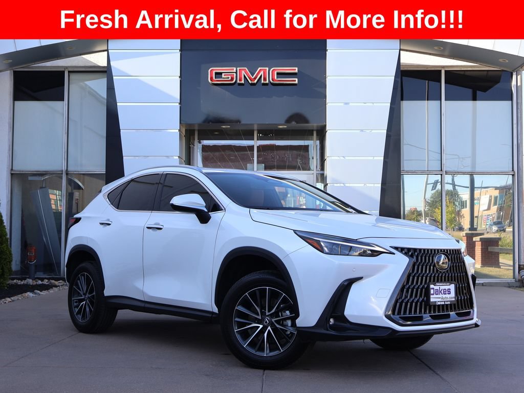 Used 2025 Lexus NX 250 FWD w/ Premium Package image 1