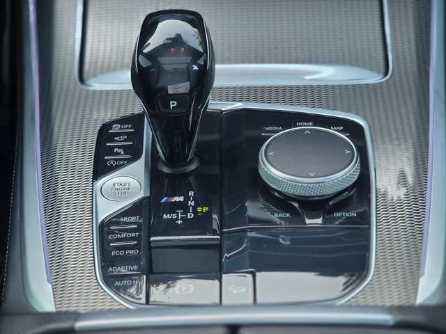 Used 2020 BMW X5 M50i w/ Parking Assistance Package AWD/4WD image 35