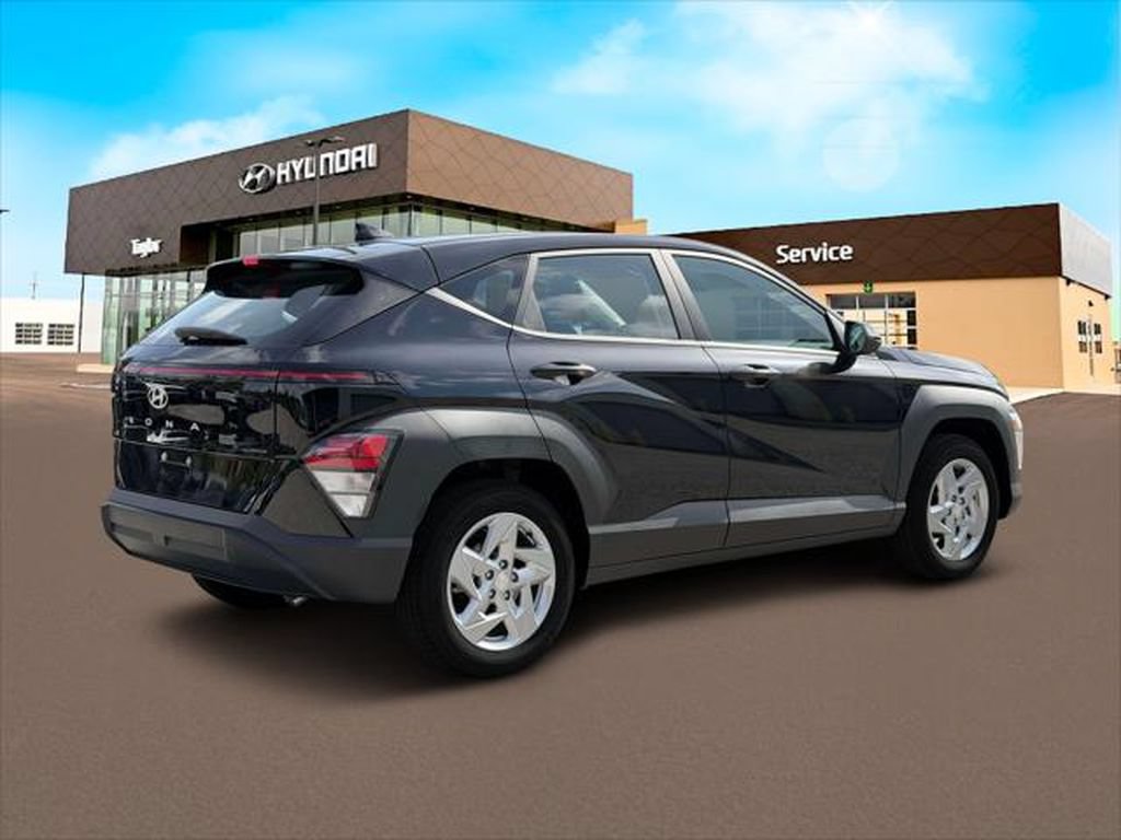 New 2027 Hyundai Kona SE FWD image 7