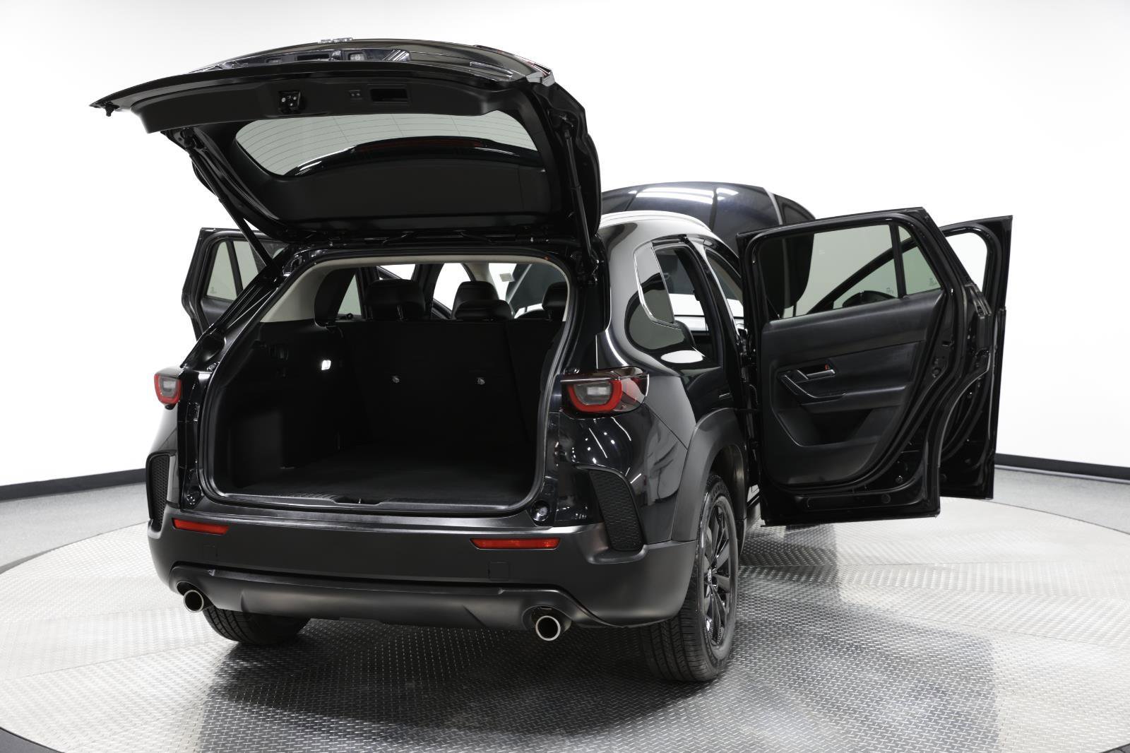 Used 2024 MAZDA CX-50 AWD 2.5 S w/ Preferred Package image 12