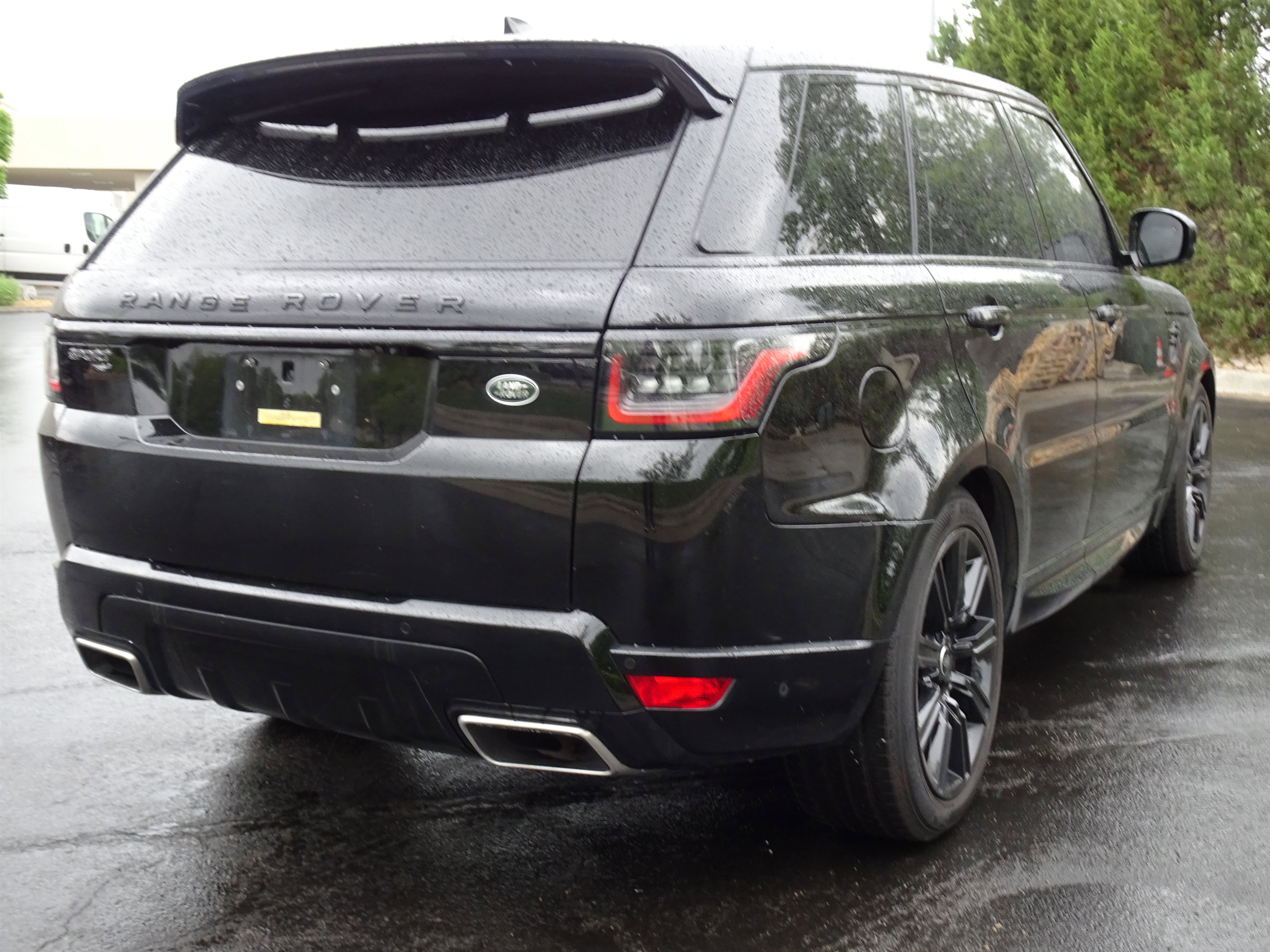Used 2020 Land Rover Range Rover Sport HST AWD/4WD image 6
