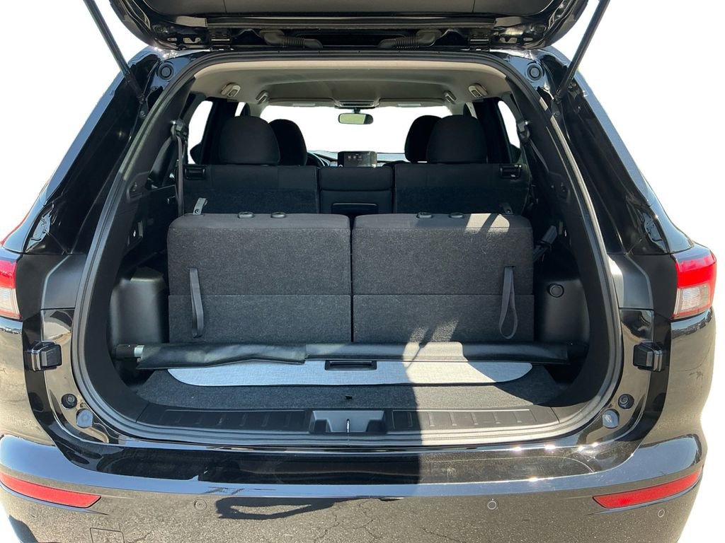 Used 2023 Mitsubishi Outlander ES FWD image 24