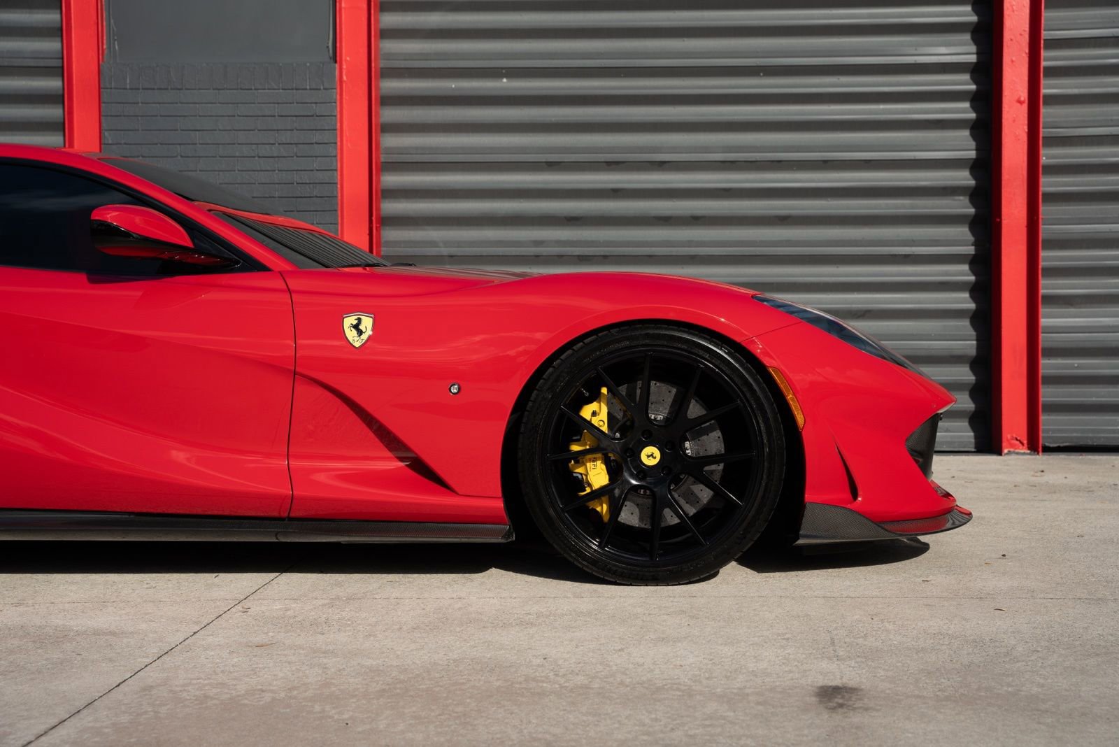 Used 2018 Ferrari 812 Superfast image 17