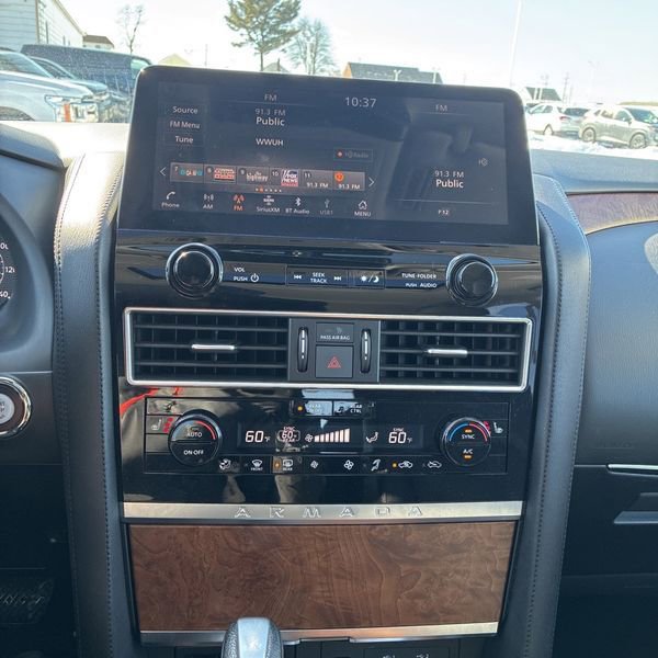 Used 2023 Nissan Armada SL w/ Captain's Chairs Package image 12