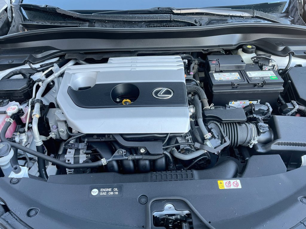 Used 2022 Lexus UX 200 w/ Accessory Package (Z1) FWD image 29