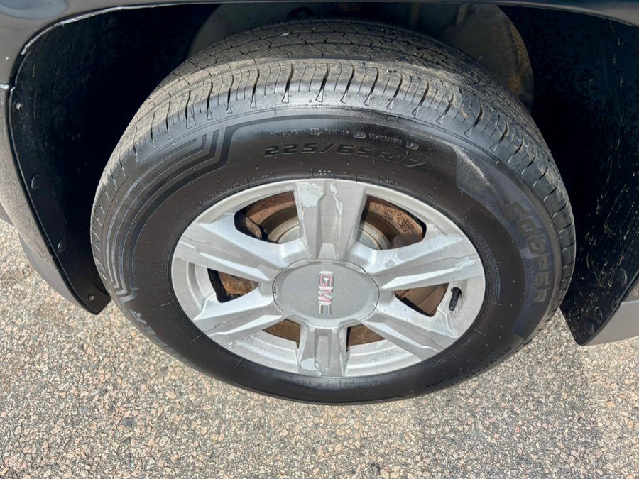 Used 2015 GMC Terrain SLE image 29