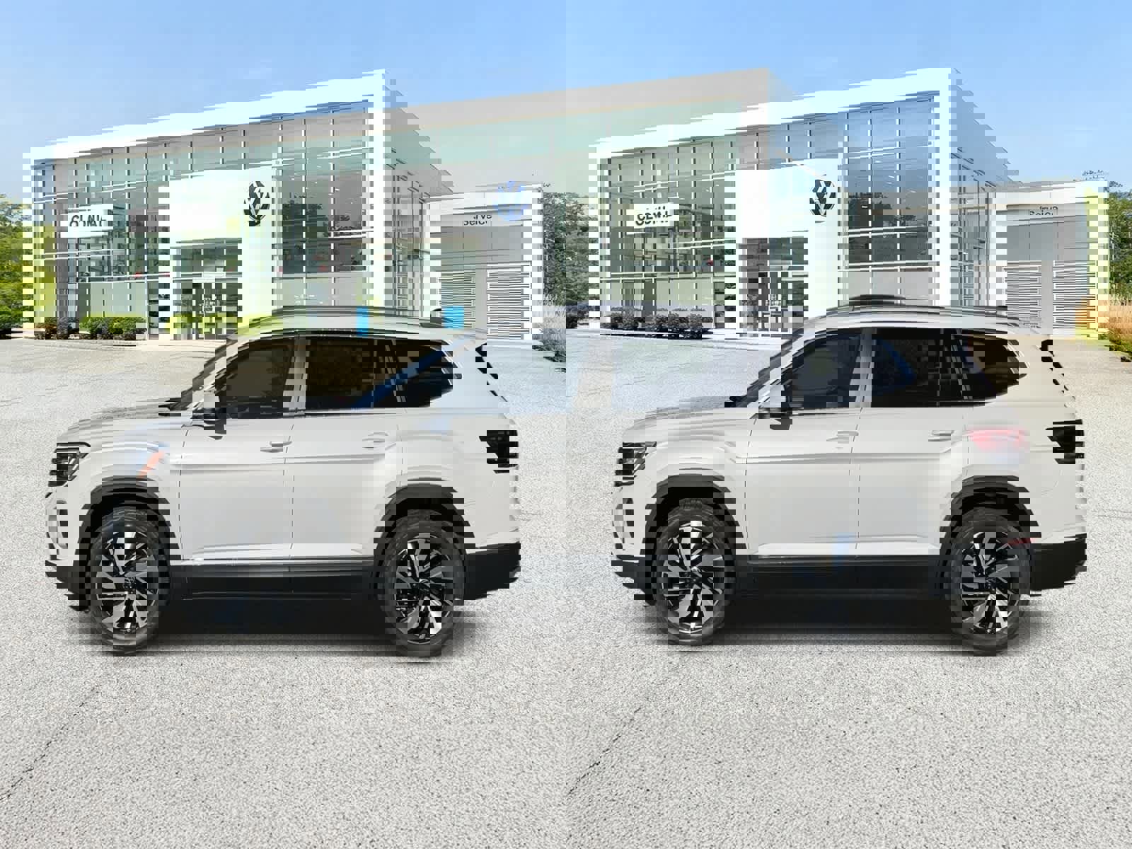 New 2026 Volkswagen Atlas SEL image 2