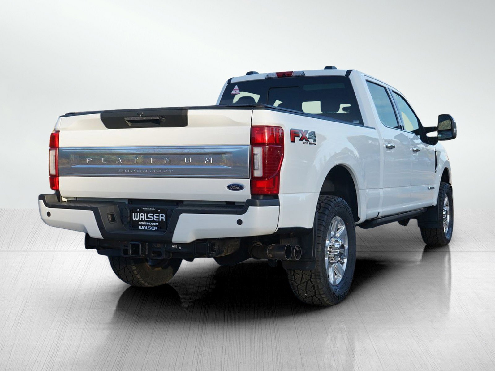 Used 2022 Ford F350 Platinum w/ FX4 Off-Road Package image 6