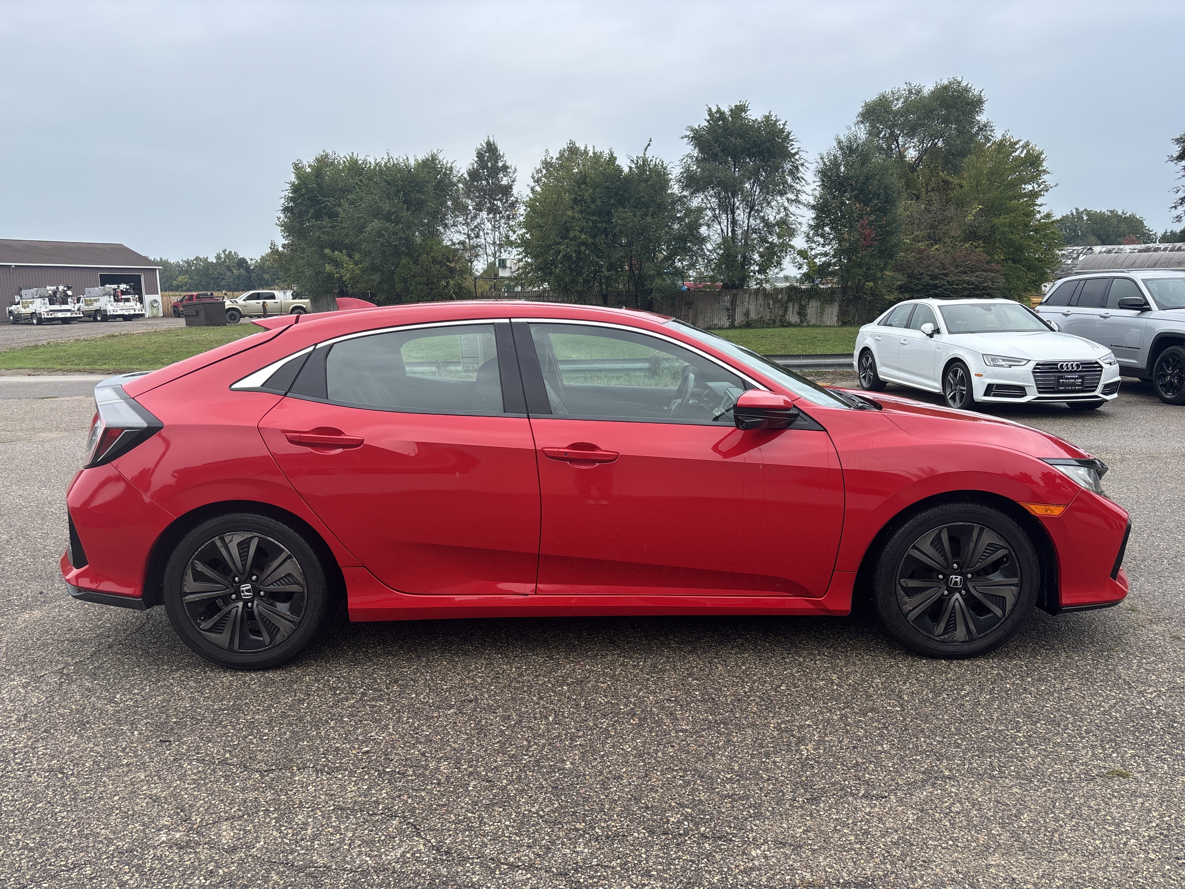 Used 2018 Honda Civic EX-L image 2