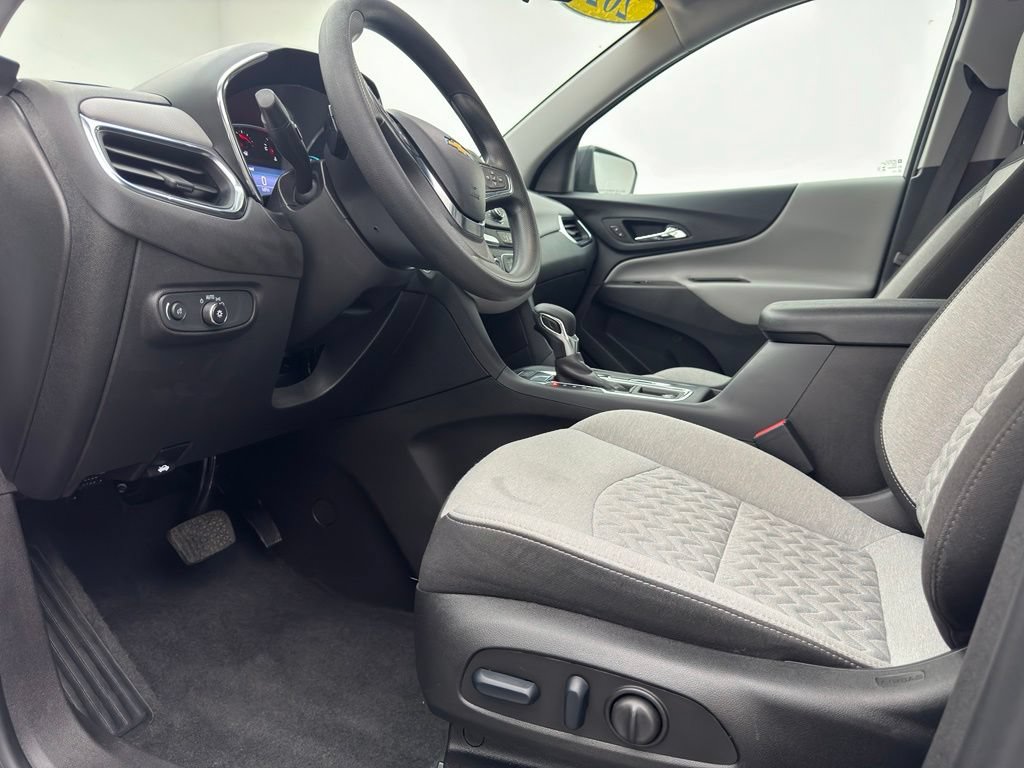 Used 2024 Chevrolet Equinox LS w/ LS Convenience Package AWD/4WD image 14