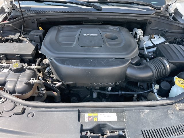 Used 2017 Jeep Grand Cherokee Overland AWD/4WD image 23