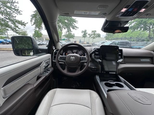 New 2026 RAM 3500 Laramie AWD/4WD image 14