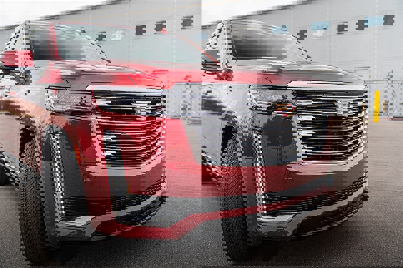 Used 2023 Cadillac Escalade Premium Luxury Platinum image 11