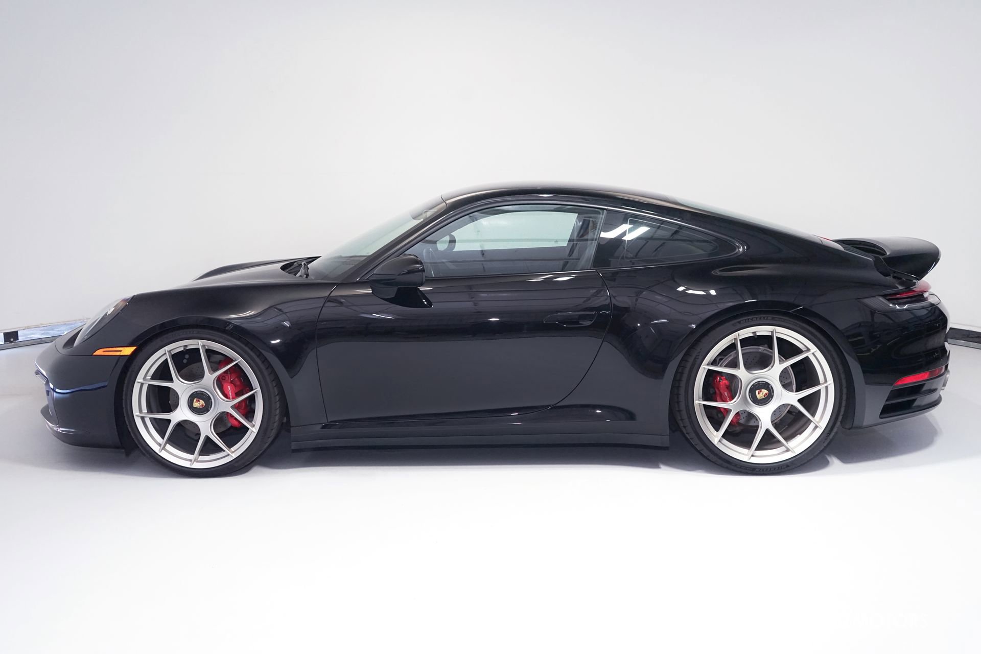 Used 2022 Porsche 911 Carrera image 5