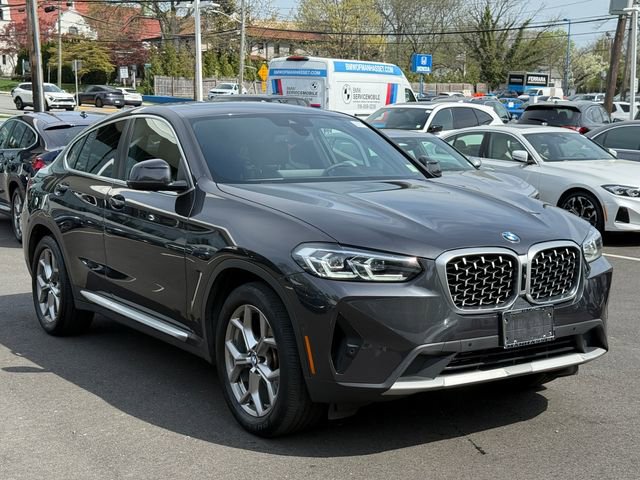 Certified 2023 BMW X4 xDrive30i w/ Premium Package image 3