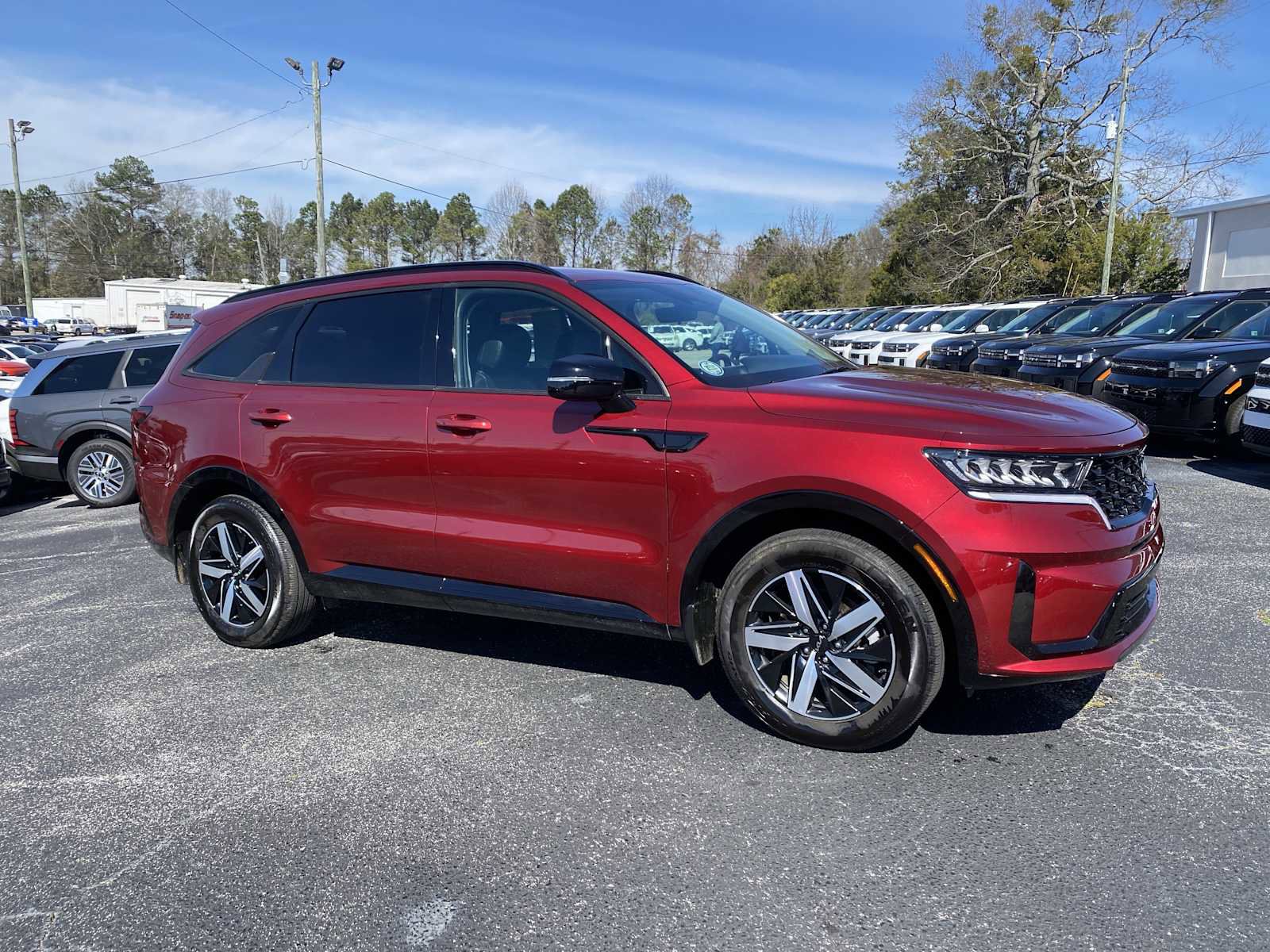 Used 2022 Kia Sorento S FWD image 1