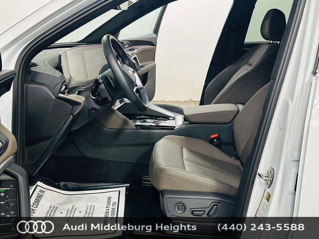 Certified 2025 Audi Q5 Premium Plus w/ Premium Plus AWD/4WD image 12