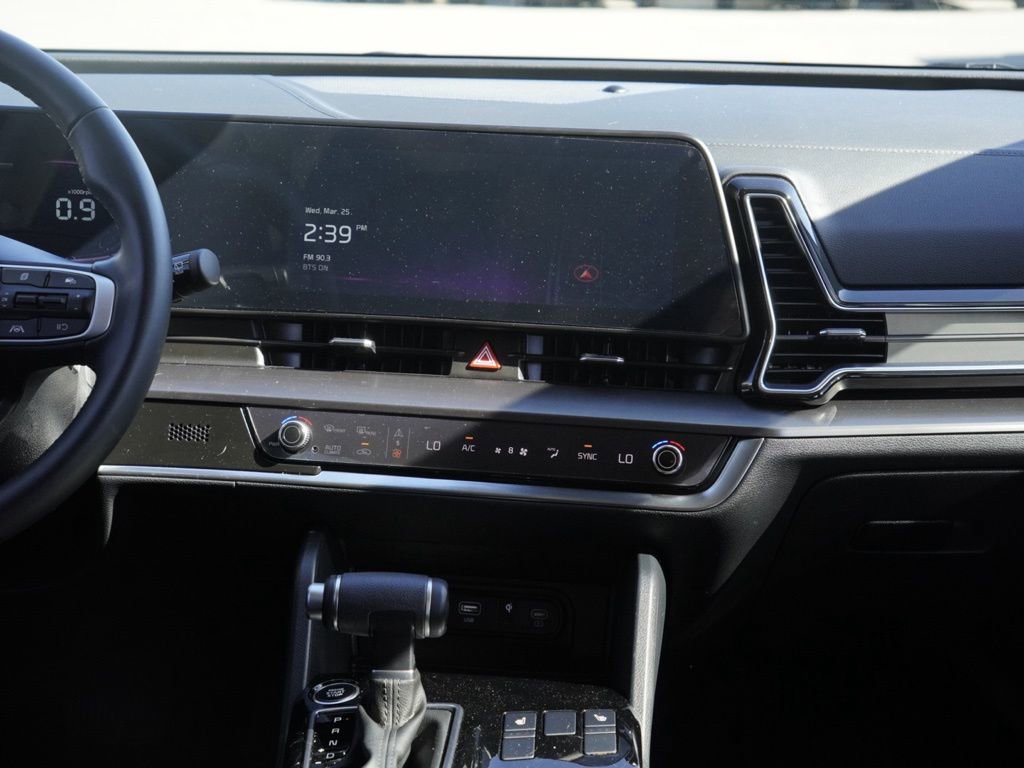 Used 2024 Kia Sportage EX image 24