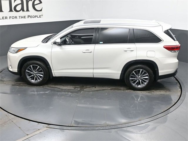 Used 2018 Toyota Highlander XLE image 42
