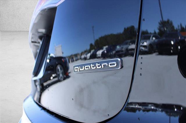 Used 2022 Audi Q4 e-tron Premium Plus AWD/4WD image 7