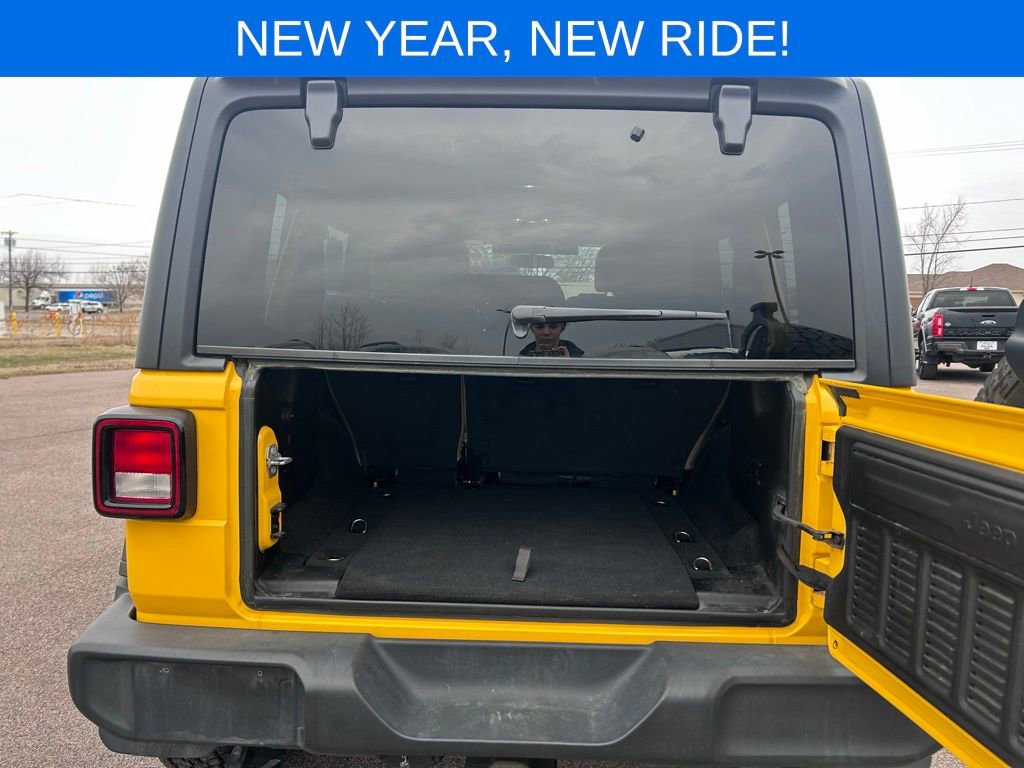 Used 2020 Jeep Wrangler Unlimited Sport image 35