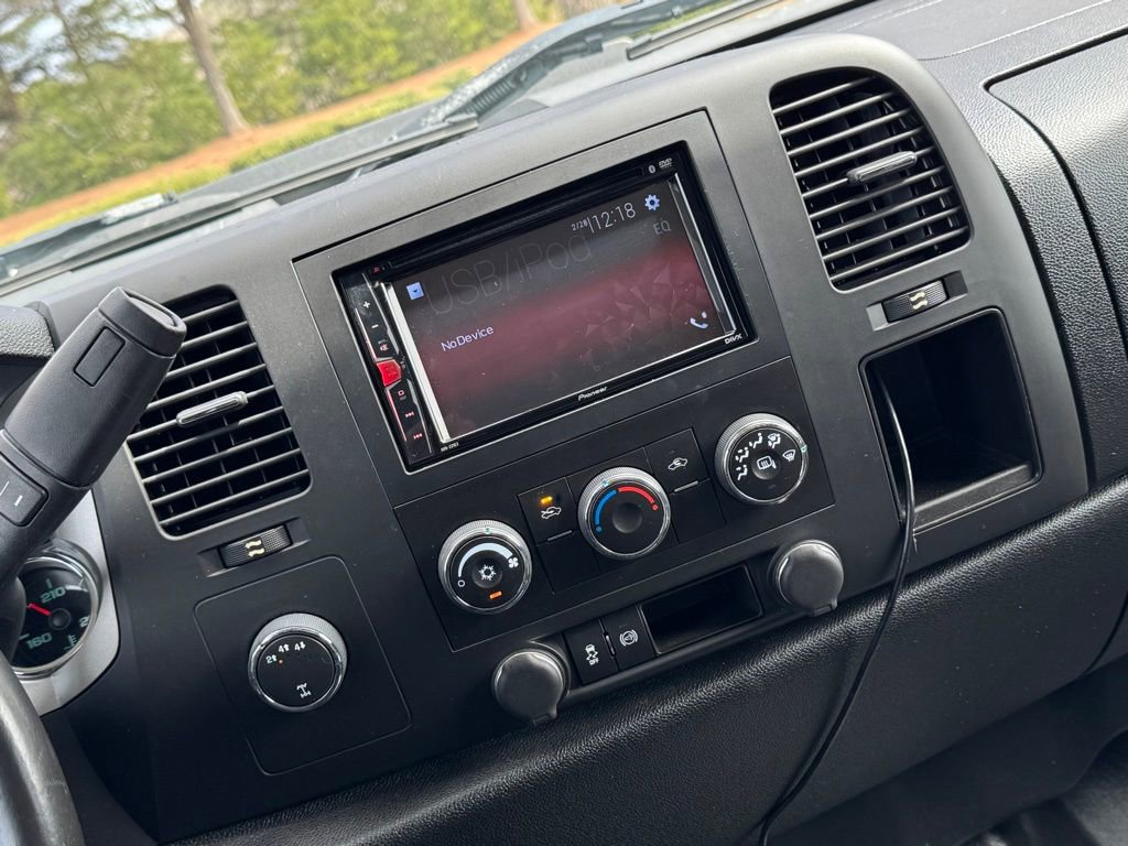 Used 2013 GMC Sierra 2500 SLE w/ Suspension Package, Off-Road image 27