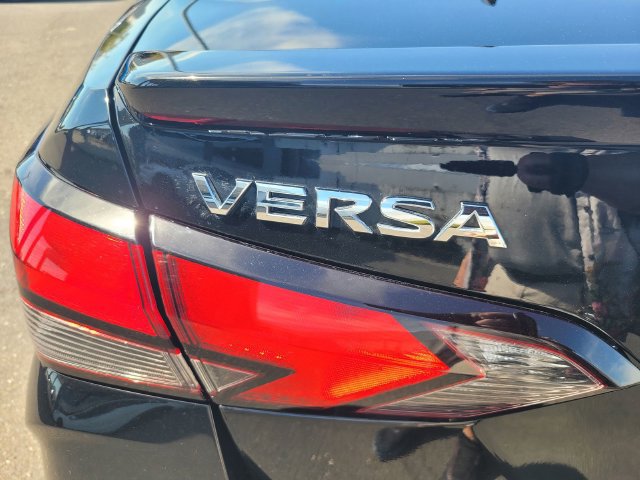 Certified 2024 Nissan Versa SR FWD image 10
