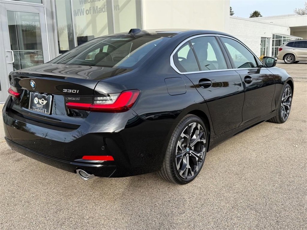 New 2026 BMW 330i xDrive Sedan w/ Premium Package image 3