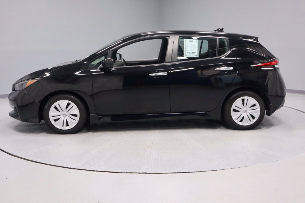 Used 2025 Nissan Leaf S FWD image 8