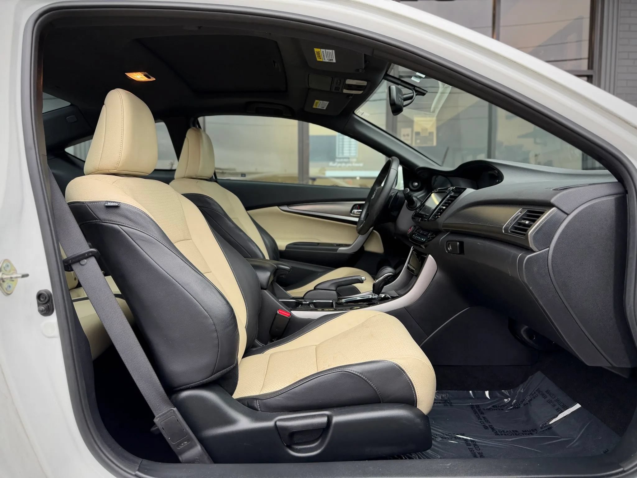 Used 2017 Honda Accord EX-L image 17