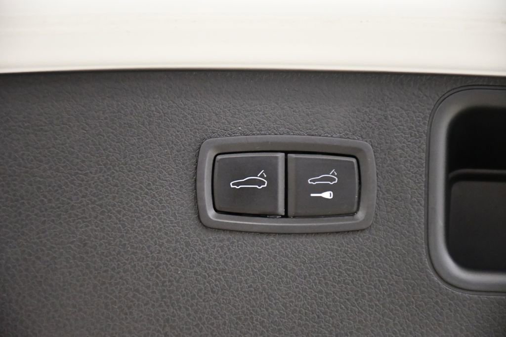 Used 2022 Porsche Macan image 60