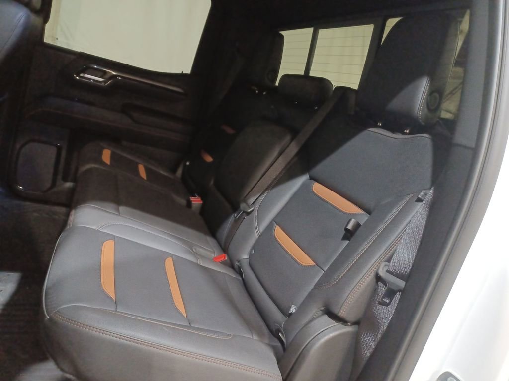 Used 2024 GMC Sierra 1500 AT4 w/ Technology Package image 25