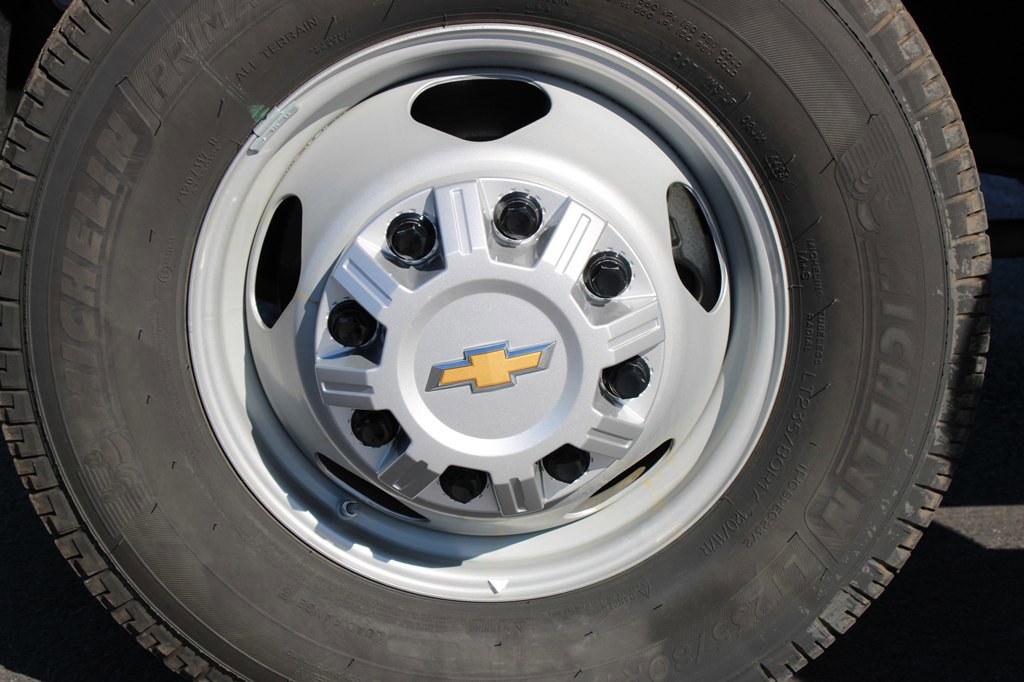 Used 2024 Chevrolet Silverado 3500 W/T w/ Snow Plow Prep Package image 33