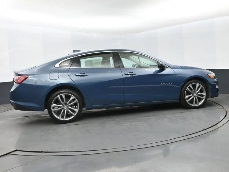 Used 2024 Chevrolet Malibu LT FWD image 4
