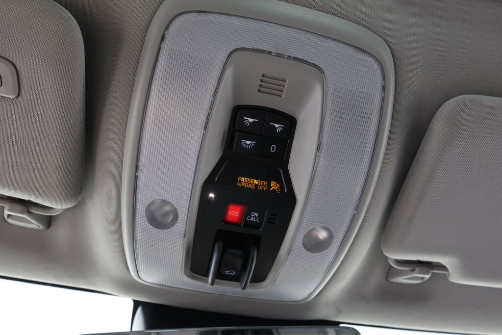 Used 2015 Volvo V60 T5 Premier image 39