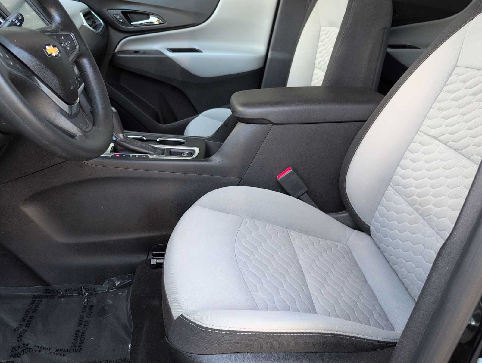 Used 2018 Chevrolet Equinox LT FWD image 16
