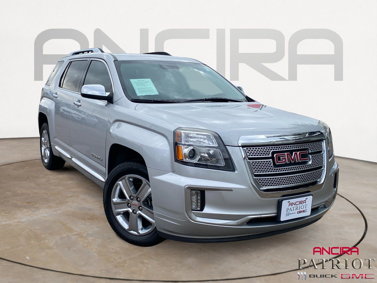 Used 2016 GMC Terrain Denali image 1