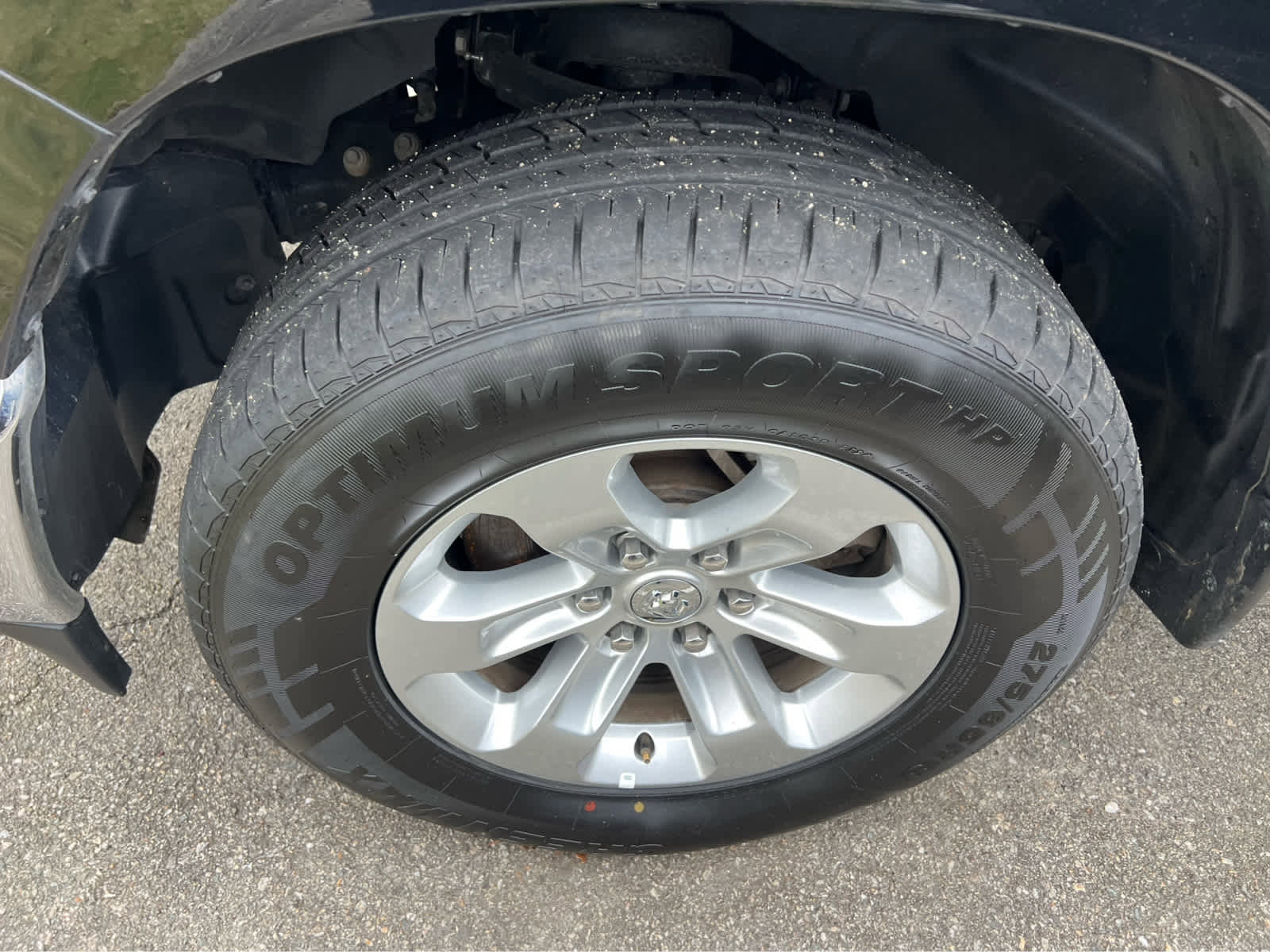 Used 2024 RAM 1500 Laramie image 12