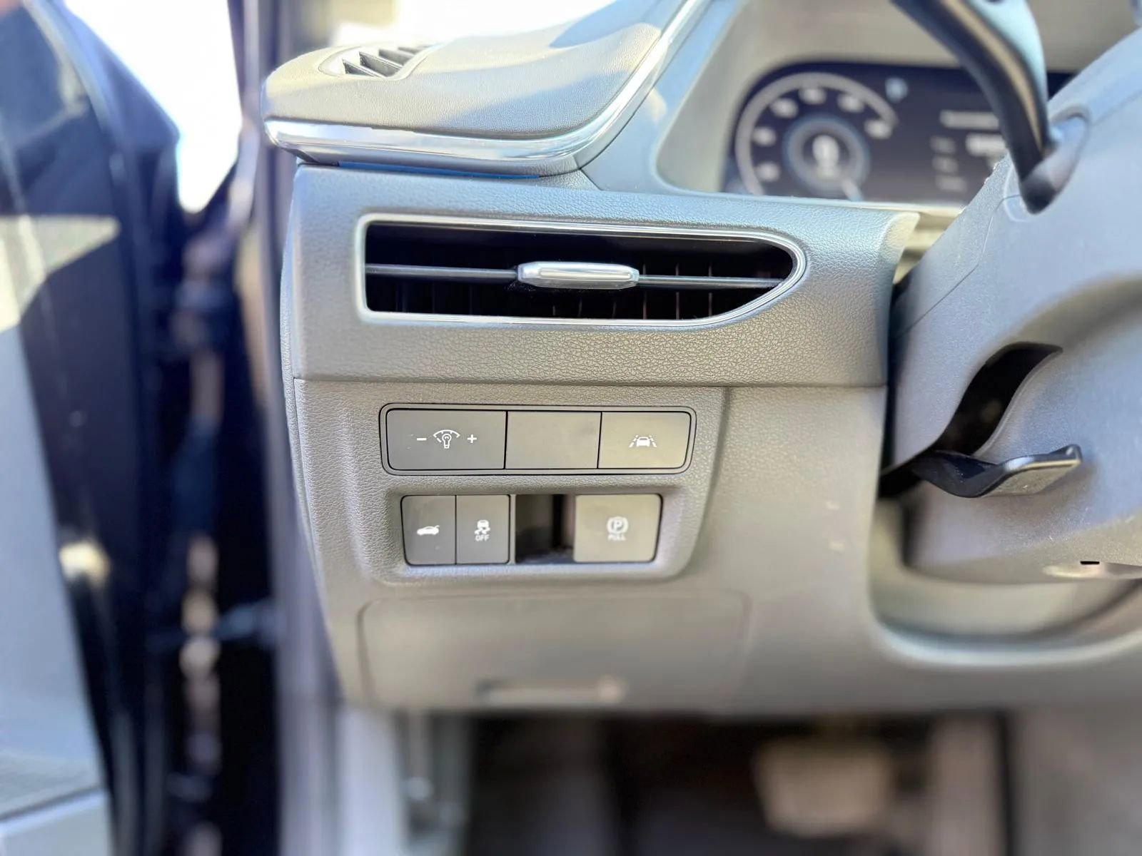 Used 2020 Hyundai Sonata Limited FWD image 22