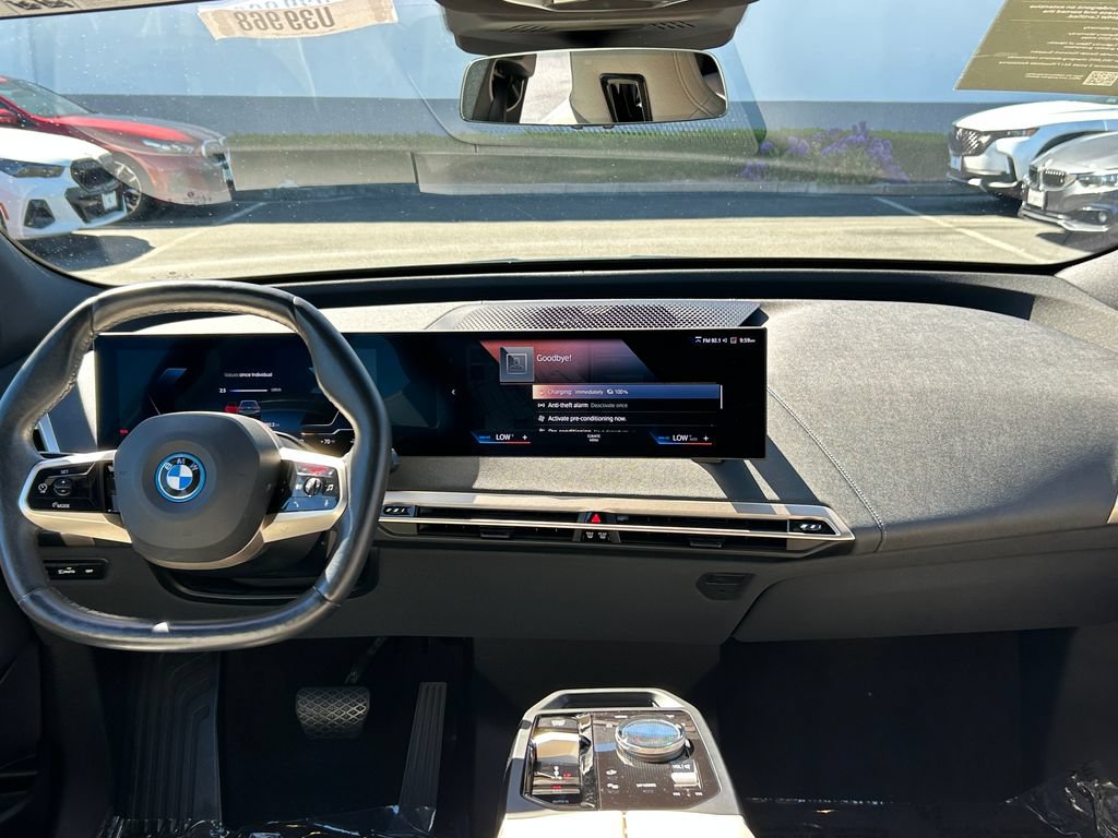 Used 2023 BMW iX xDrive50 AWD/4WD image 35