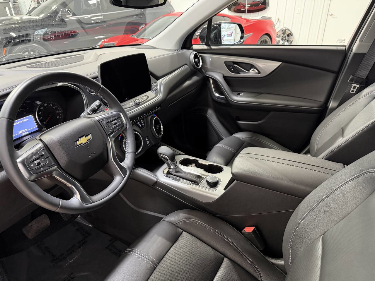 Used 2024 Chevrolet Blazer LT w/ Midnight/Sport Edition image 8