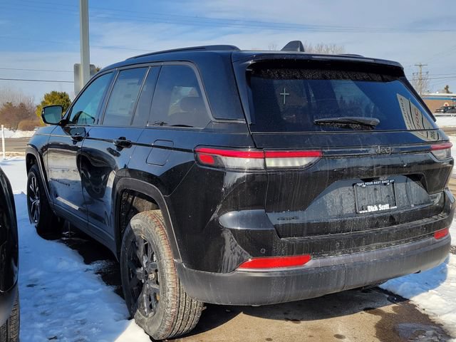 New 2026 Jeep Grand Cherokee Altitude AWD/4WD image 5