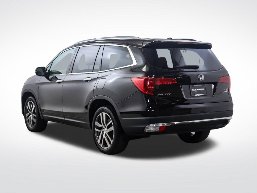 Used 2018 Honda Pilot Touring image 3