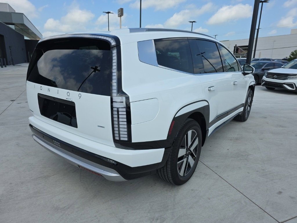 New 2026 Hyundai Ioniq 9 SEL image 5