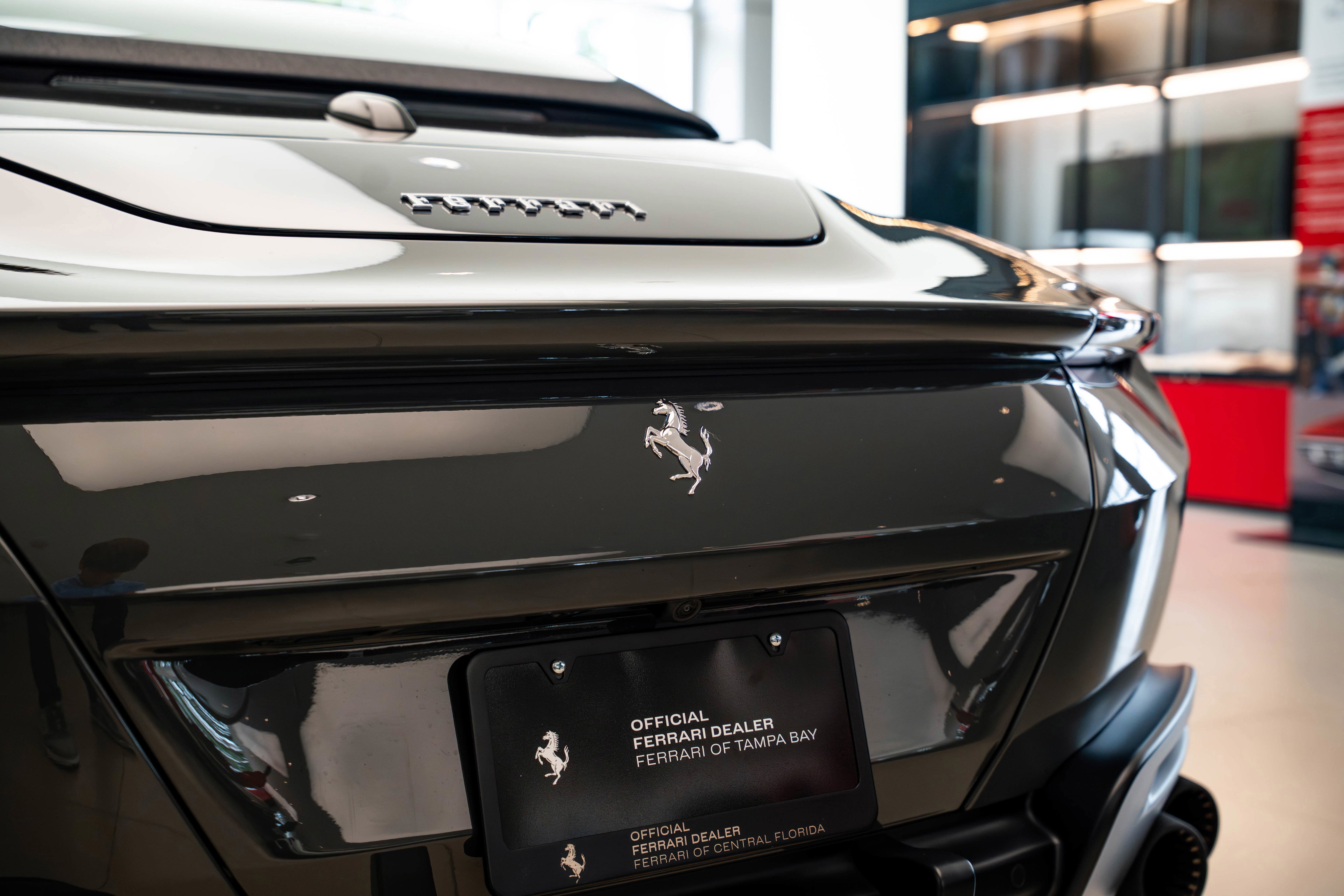 Used 2024 Ferrari Roma Spider image 11