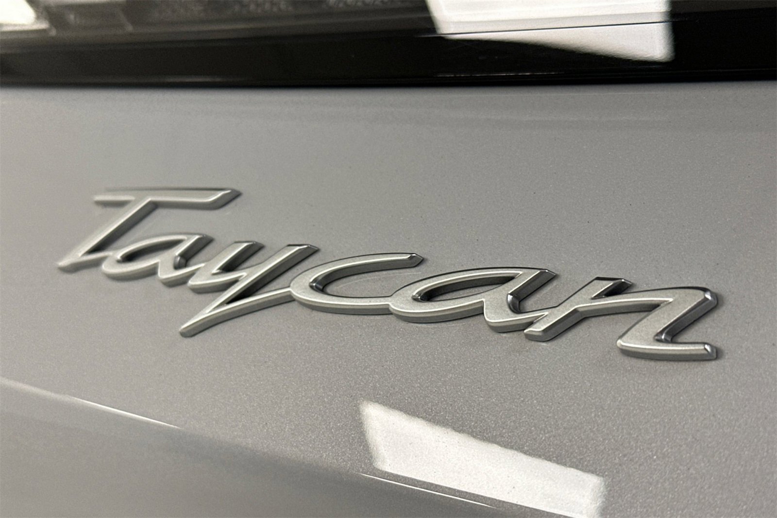 New 2025 Porsche Taycan image 26