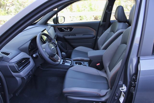 Used 2025 Subaru Forester Sport AWD/4WD image 18
