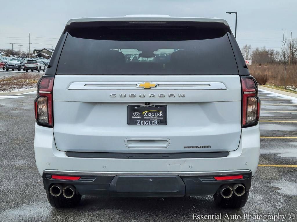 Used 2023 Chevrolet Suburban Premier image 5