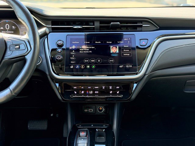 Used 2023 Chevrolet Bolt EUV LT w/ Comfort Package FWD image 23